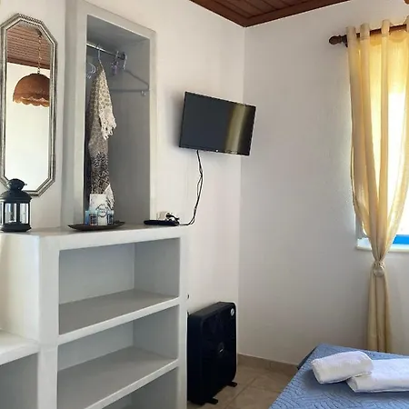 Apartment Blue Pearl Glinado Naxos